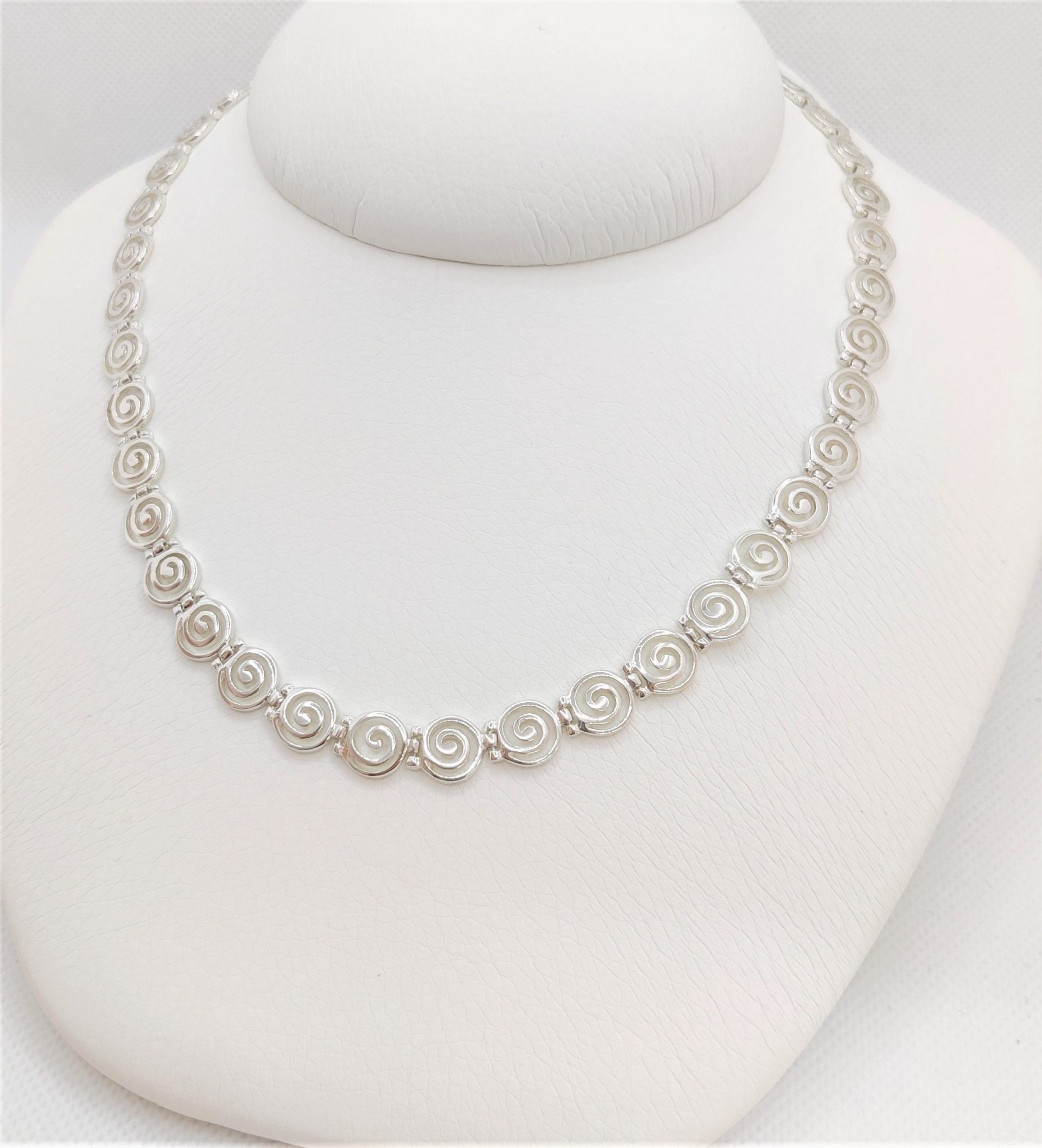silver necklace spiral K202RT